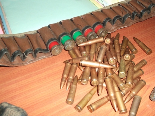 Man/Insécurité : Armes de guerre et munitions dans une maison en réhabilitation