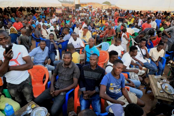Des jeunes choisis pour exécuter des travaux de haute intensité de main d’œuvre à Tiassalé