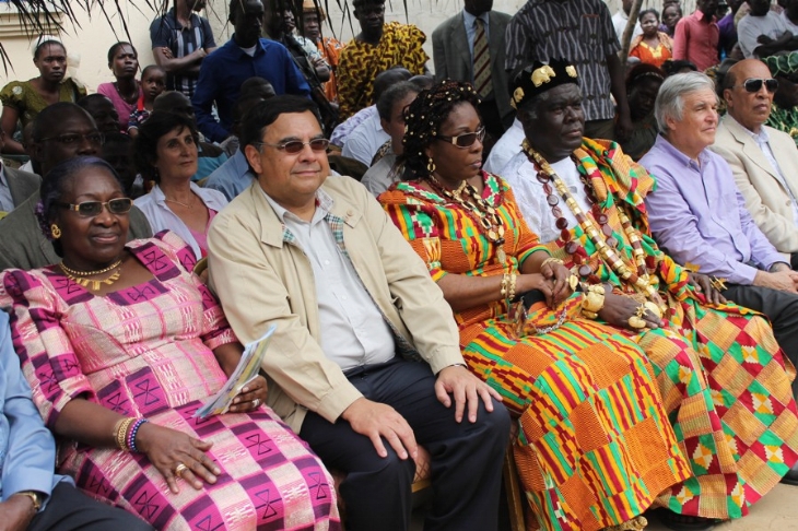 Fatchoué 2012 : Le Gouverneur Mambé offre 4millions de francs à la Coopérative d’Agbabou