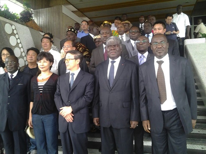 District d’Abidjan : Des hommes d’affaires chinois sur les bords de la lagune Ebrié