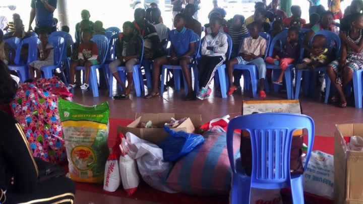 Les amis canins de Côte d’Ivoire offrent des vivres et non vivres à l’orphelinat de Bingerville