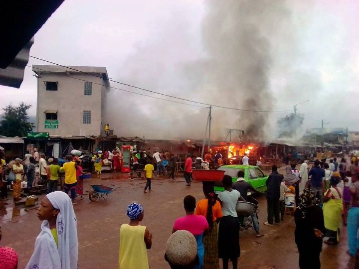 Man- Le grand marché a encore brûlé, des commerçants inconsolables