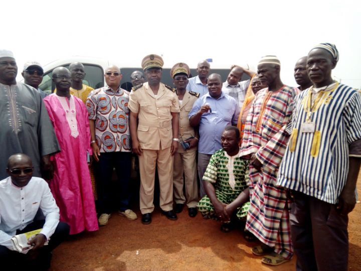 Commune de M’Bengué: Le Maire dote l’hôpital général d’une nouvelle ambulance