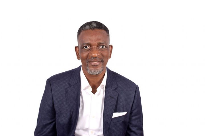 Le journaliste Michel Lohoré annonce un livre pour promouvoir l’excellence en Côte d’Ivoire