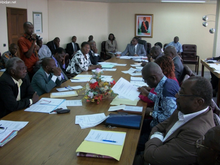 Activités du ministre du Commerce / Dagobert Banzio aux Directeurs régionaux et départementaux de son département: «Mettez-vous au travail pour réduire le coût de la vie aux ivoiriens»