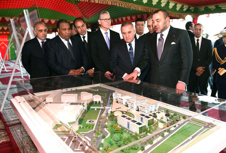 Le Roi Mohammed VI pose la première pierre de l’Université Mohammed VI des sciences de la santé de Casablanca