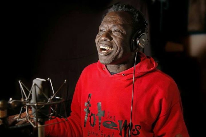 Rencontre avec l’artiste Ivoirien Ismaël  Morrow: arrangeur, artiste musicien, faiseur d’artistes,  Morrow  pratique un Reggae non Jamaïcain