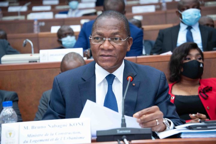 Yamoussoukro / Le ministre Bruno Koné Nabagné : « Il est difficile, en l’état actuel, de financer le transfert de la capitale »