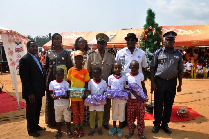 Arbre de Noël 2018: les orphelins infectés du VIH du Centre social de Dabou soulagés