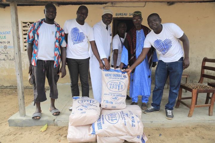 L’Ong J’aime Jacqueville, solidaire de la communauté musulmane de Jacqueville, a offert du sucre pour le Ramadan