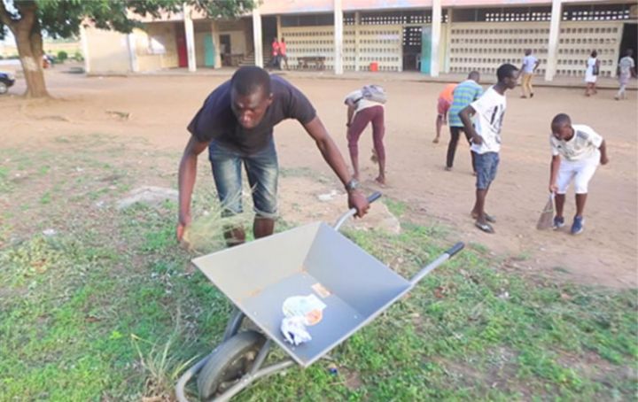 Action sociale: L’Ongv Smile donne du sourire à des enfants de la rue et des orphelins avec Coeur de Star, son émission