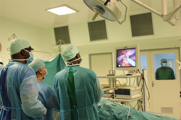 Première greffe rénale en Côte d’Ivoire : le District d’Abidjan offre un équipement  d`une valeur de 203 millions de francs CFA