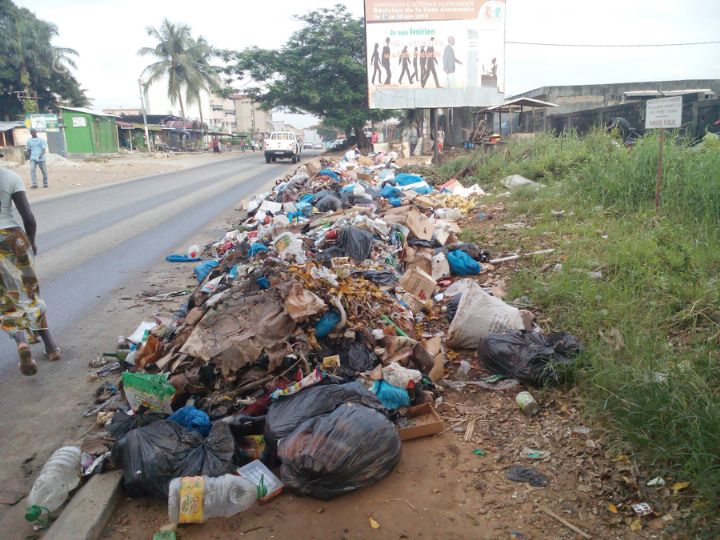 Côte d’Ivoire/Salubrité: le gouvernement annonce la dissolution de l’ANASUR et du FFPSU, et la création de l’ANAGED