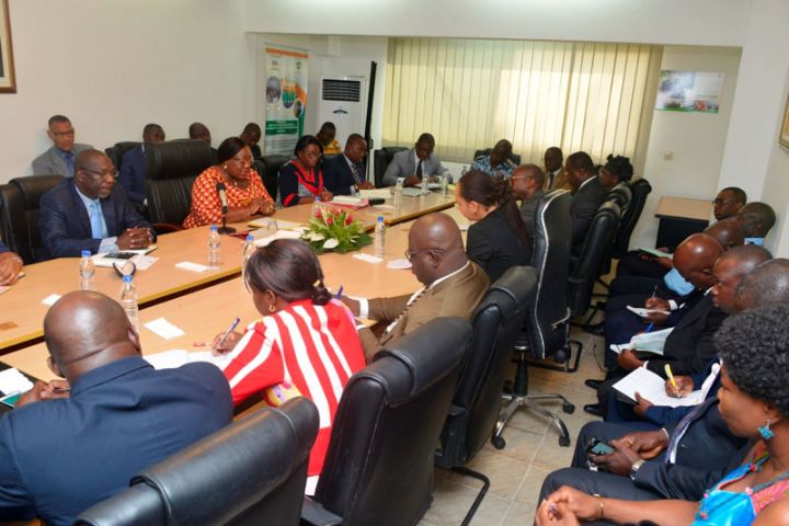 Côte d’Ivoire/ La ministre Anne Oulolo opte pour l’amélioration des performances en matière de salubrité
