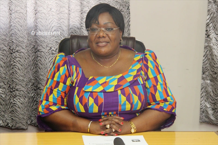 Remise de 1000 balances aux femmes du vivrier / Anne Ouloto lors de la cérémonie : ‘‘Investir dans la femmes, c’est investir dans l’éducation, la santé et le développement’’