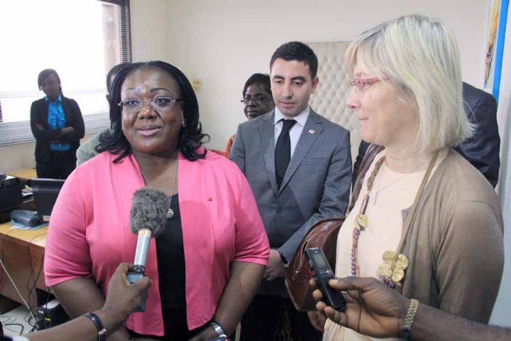 Lutte contre les pires formes de travail des enfants : Anne Ouloto fait le point avec un émissaire du Gouvernement américain