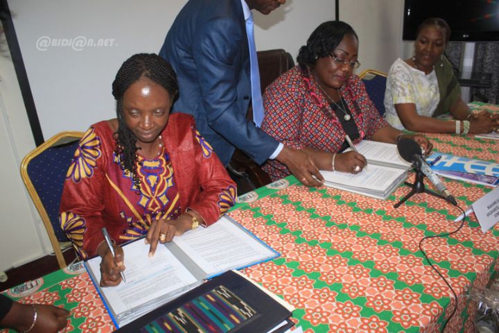 La Côte d’Ivoire et l’ONU-Femmes signent un accord de collaboration portant sur 72 millions de FCFA