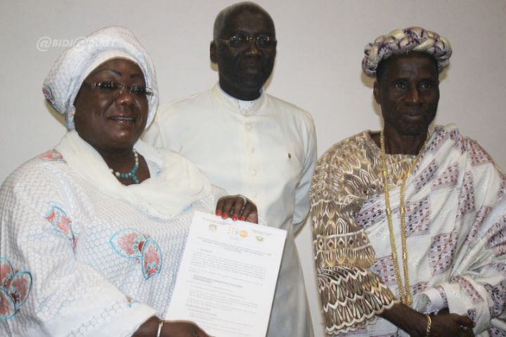 Les guides religieux et leaders communautaires s’engagent à lutter contre les mariages précoces et mutilations génitales féminines