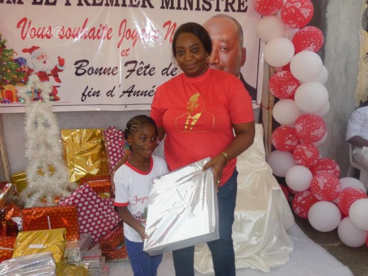 Célébration de la Noël : Plus de 200 enfants d’Adjamé Williamsville reçoivent des cadeaux