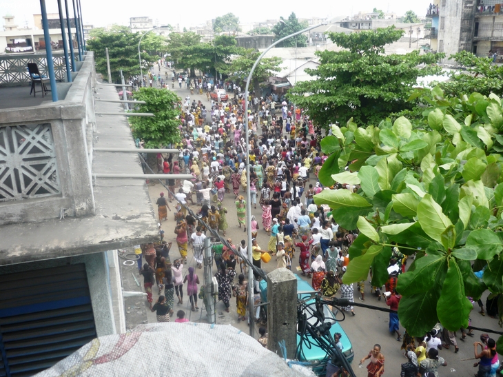 Manifestations pour le départ de Laurent Gbagbo : Les femmes de Treichville encore dans la rue, hier