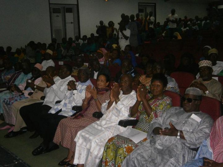 Cérémonie de réflexion sur la paix, l’amour de son prochain