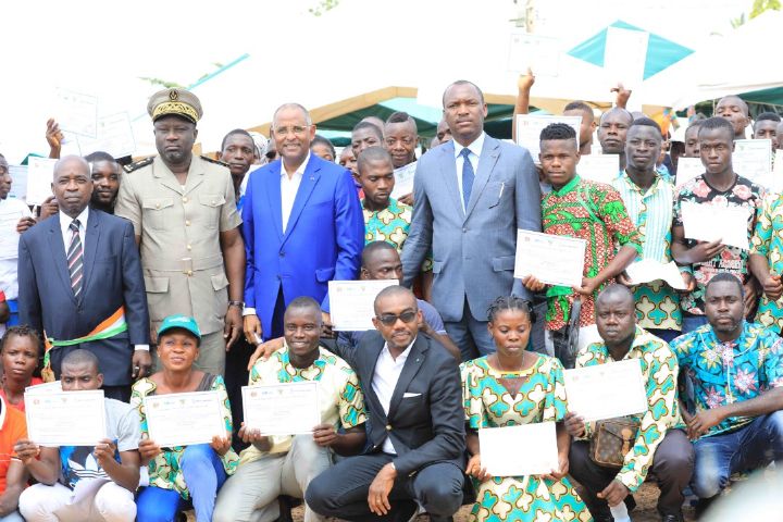 Amélioration de l’employabilité 1268 jeunes de la Mé bénéficient du PEJEDEC