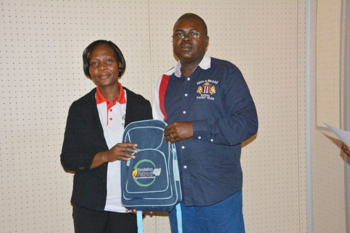 Education: La Fondation PETROCI offre 1380 kits scolaires à des COGES et Associations de parents d’élèves