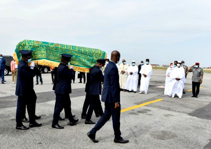 Obsèques du Premier Ministre Amadou Gon Coulibaly : la dépouille transférée à Korhogo