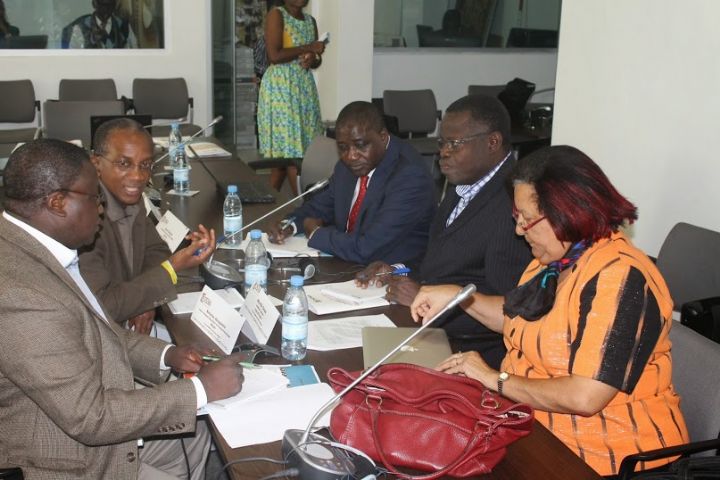 Lutte contre Ebola: vers la mise en place d’un centre africain de contrôle des maladies