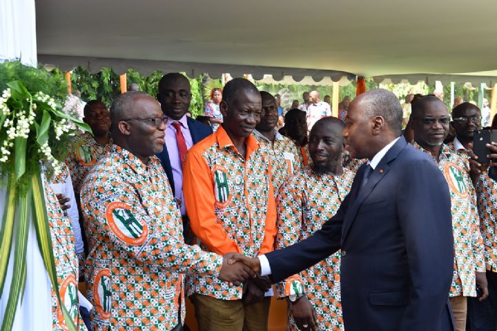 Fête du travail : le Premier Ministre Amadou Gon Coulibaly rend hommage aux travailleurs ivoiriens, notamment aux agriculteurs