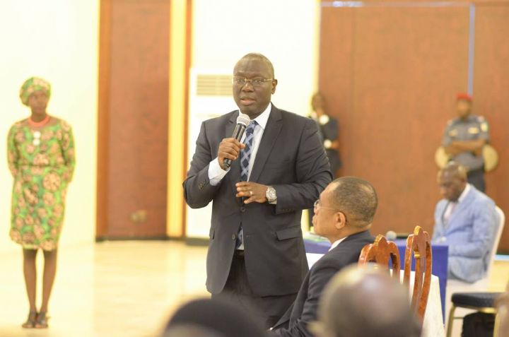 Gestion des finances publiques: la Cour des Comptes explique aux élus locaux leur obligation de rendre compte