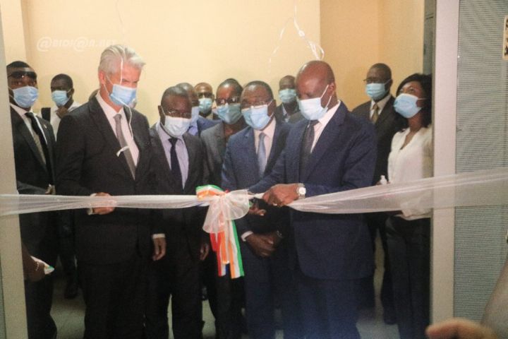 Processus de mise en œuvre du système LMD: L’Université Nangui Abrogoua dotée de deux espaces numériques