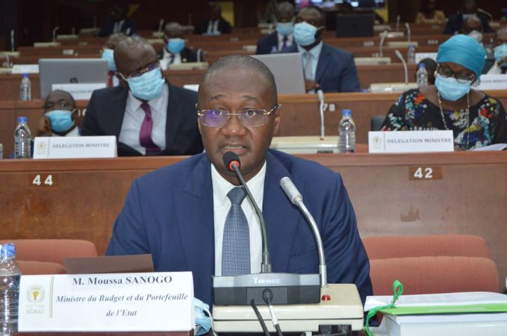 Exécution du Budget 2019, révision du Budget 2020 : Moussa Sanogo obtient le quitus des sénateurs
