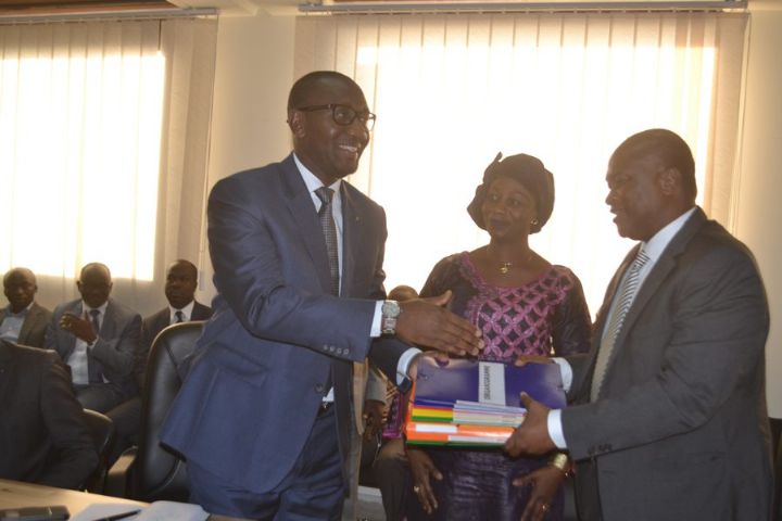 Ministère de l’Entrepreneuriat national : Azoumana Moutayé passe le témoin à Souleymane Diarrassouba