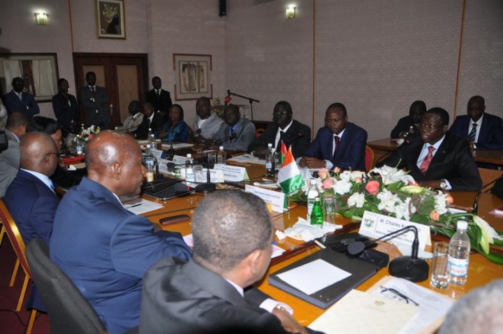 Les gouvernements ivoiriens et burkinabè arrêtent une dizaine de projets