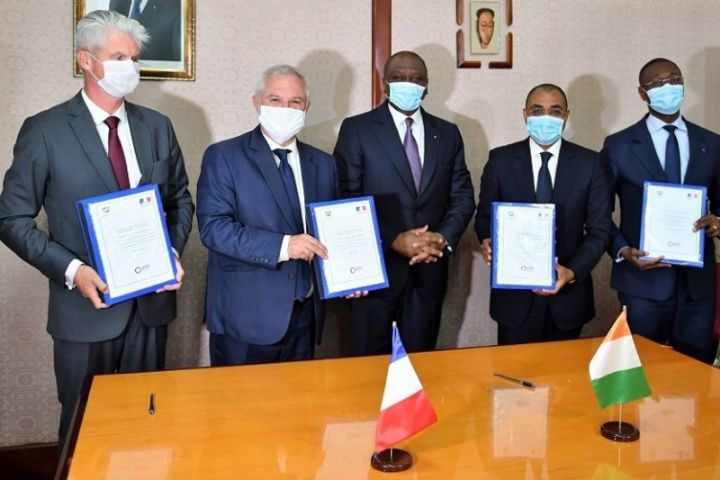 Coronavirus : signature de trois conventions entre la Côte d’Ivoire et la France pour le financement du plan de riposte sanitaire