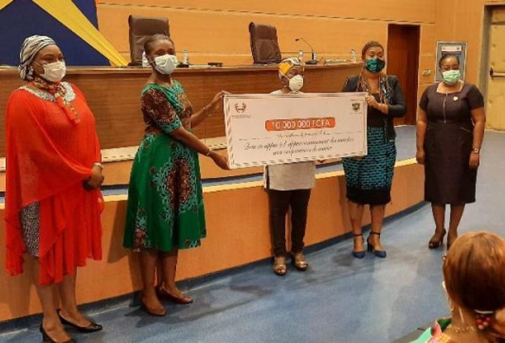 Covid 19 : Miss Belmonde Dogo réitère l’engagement du gouvernement à soutenir les femmes du secteur vivrier