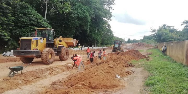 Les travaux de bitumage de la route Bouaké-Satama Sokoro-Satama Sokoura au centre d’une réunion à Bouaké