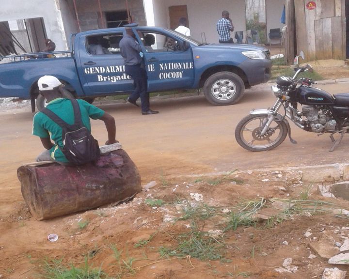 Litige foncier Riviera Golf : Un programme immobilier interrompu par des jeunes du village d’Anono