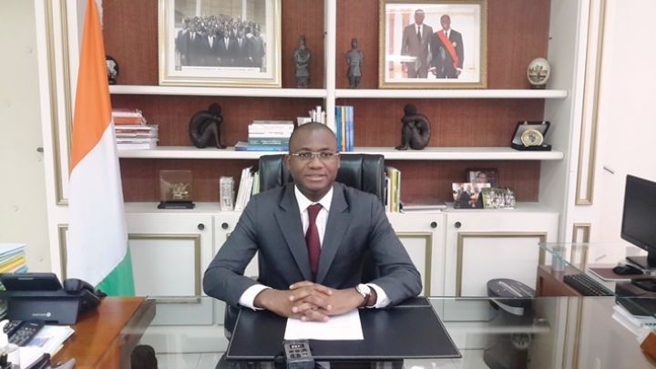 Journée internationale de la jeunesse : déclaration du gouvernement lue par le ministre de la promotion de la jeunesse, de l’emploi des jeunes et du service civique