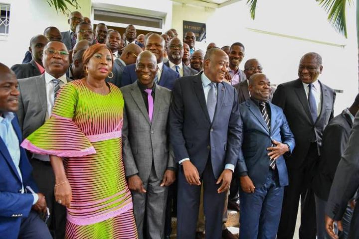 Grève/Education: le gouvernement et les syndicats s’accordent sur un cadre de dialogue