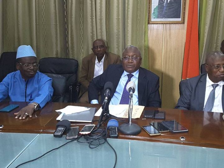 Fraude au BEPC 2019 : une dizaine de professeurs interpellés à l’intérieur du pays, trois réseaux de fraude découverts