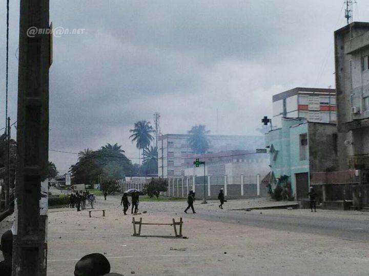 Côte d’Ivoire: échauffourées entre étudiants et forces de l’ordre à Abidjan