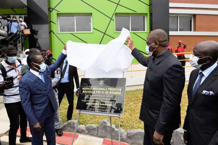 Distribution de médicaments : le Premier Ministre Hamed Bakayoko inaugure l’antenne régionale de la Nouvelle Pharmacie de la Santé Publique à Bouaké