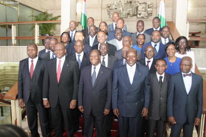 La Côte d`Ivoire a changé de tête, pas de corps