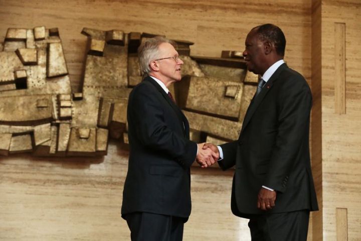 Célébration du 240ème anniversaire de l’indépendance américaine: Le Président Ouattara et la Première Dame aux côtés de l’Ambassadeur McCulley