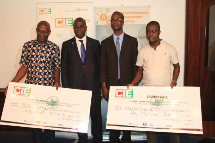 Côte d’Ivoire: les meilleurs journalistes de la presse numérique récompensés