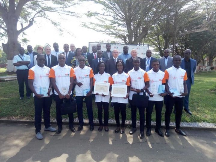 Les meilleurs candidats au BTS du CME de Bingerville reçoivent des récompenses