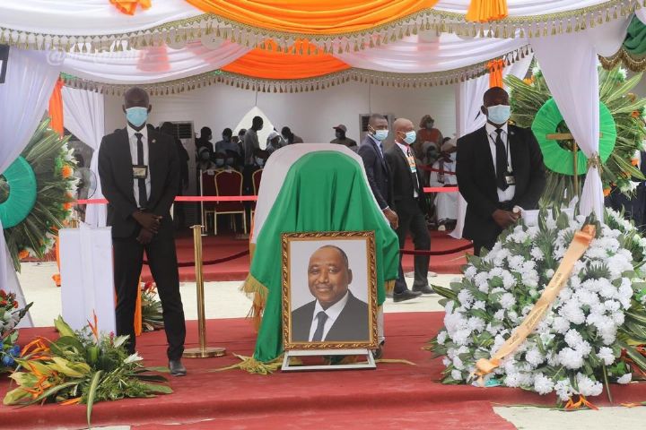 Hommage des régions à Gon Coulibaly: le Grand Centre rappelle l’alliance entre les Sėnoufo et les Baoulé