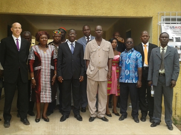 L’Ambassade des Etats-Unis réhabilite trois bureaux régionaux de l’Agence Ivoirienne de Presse